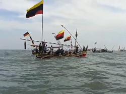 Cara Bersyukur Nelayan Pasuruan Lewat Tradisi Petik Laut dengan Larung Sesaji