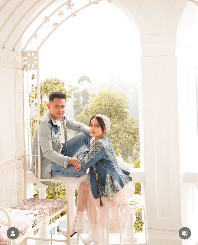 Putri Isnari DA