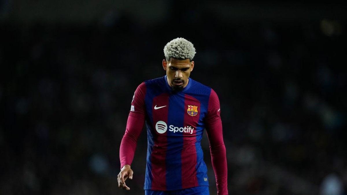 Ronald Araujo pada musim lalu di Barcelona. (Foto: NurPhoto via Getty Images/NurPhoto)
