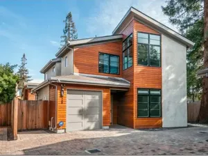 Kisah Tim Cook Rumahnya Pernah Didatangi Penguntit Kisah Tim Cook Rumahnya Pernah Didatangi Penguntit