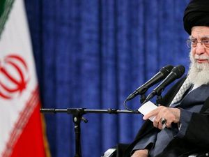 Gempar Serangan Iran ke Israel: Apa Dampaknya bagi Ekonomi Global? Gempar Serangan Iran ke Israel: Apa Dampaknya bagi Ekonomi Global?