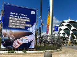 Riuh Pungli Parkir di Masjid Al Jabbar yang Bikin Pengunjung Jera