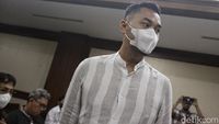Suami Pedangdut Zaskia Gotik Bersaksi di Pengadilan Tipikor