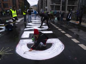 Jalanan Berlin Dimural Sebagai Bentuk Protes Perubahan Iklim
