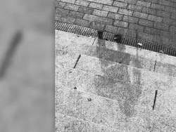 Bom Atom Hiroshima Tinggalkan Jejak Bayangan Orang di Pinggir Jalan