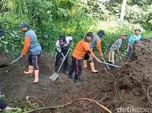 Longsor Akibat Hujan Deras Tutup Jalan di Klungkung, Warga Sempat Terisolasi