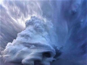 Deretan Foto Fenomena Cuaca Mengerikan, Inikah Kiamat?