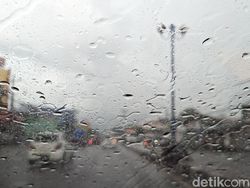 Jakarta Masuki Musim Hujan, BMKG Ingatkan Potensi Cuaca Ekstrem Jakarta Masuki Musim Hujan, BMKG Ingatkan Potensi Cuaca Ekstrem