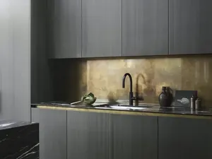 Desainer Bongkar Trik Bikin Dapur Mungil Tampak Cerah dan Anti Lembap