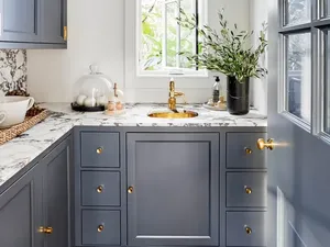 10 Inspirasi Desain Lemari Kabinet untuk Dapur Sempit 10 Inspirasi Desain Lemari Kabinet untuk Dapur Sempit