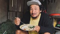 Isa Bajaj Senang Belanja ke Pasar hingga Makan Makanan Ndeso