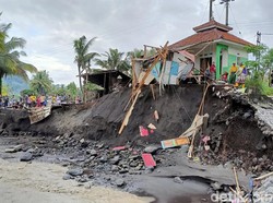 Lima Jembatan di Lumajang Putus Imbas Banjir Lahar Gunung Semeru