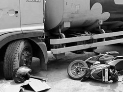 Kecelakaan Truk dan Motor di Boom Baru Palembang, Satu Orang Tewas