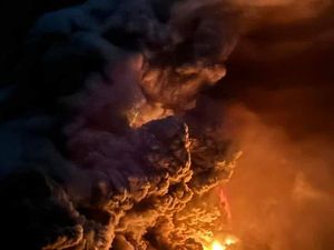 Dampak Erupsi Gunung Ruang, Waspada Zona Bahaya Penerbangan!