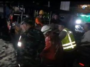 Detik-detik Tebing Longsor di Pronojiwo Lumajang Tewaskan Satu Orang