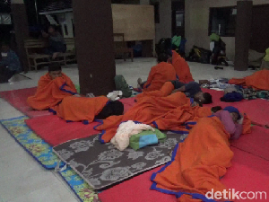 Banjir Lahar Gunung Semeru Mulai Surut, Pengungsi Kembali ke Rumah