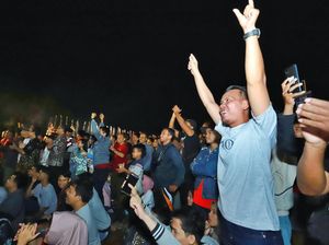 Momen Nobar Pertandingan RI vs Australia di Alun-alun Pancasila Kebumen Momen Nobar Pertandingan RI vs Australia di Alun-alun Pancasila Kebumen