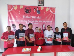 Akademisi hingga Pengusaha Ramaikan Pendaftaran Bakal Cawalkot Cirebon