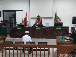 Hakim Tolak Eksepsi Yosep!