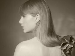 Emak-emak Ngeluh Gegara Album Baru Taylor Swift
