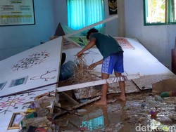 Sekolah di Trenggalek Lumpuh Setelah Diterjang Banjir Bandang