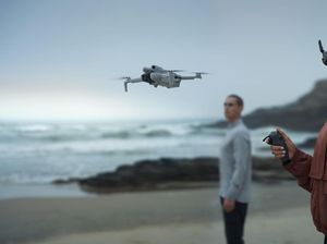 Video DJI FLip Rilis, Drone Lipat yang Asyik Buat Traveling Video DJI FLip Rilis, Drone Lipat yang Asyik Buat Traveling