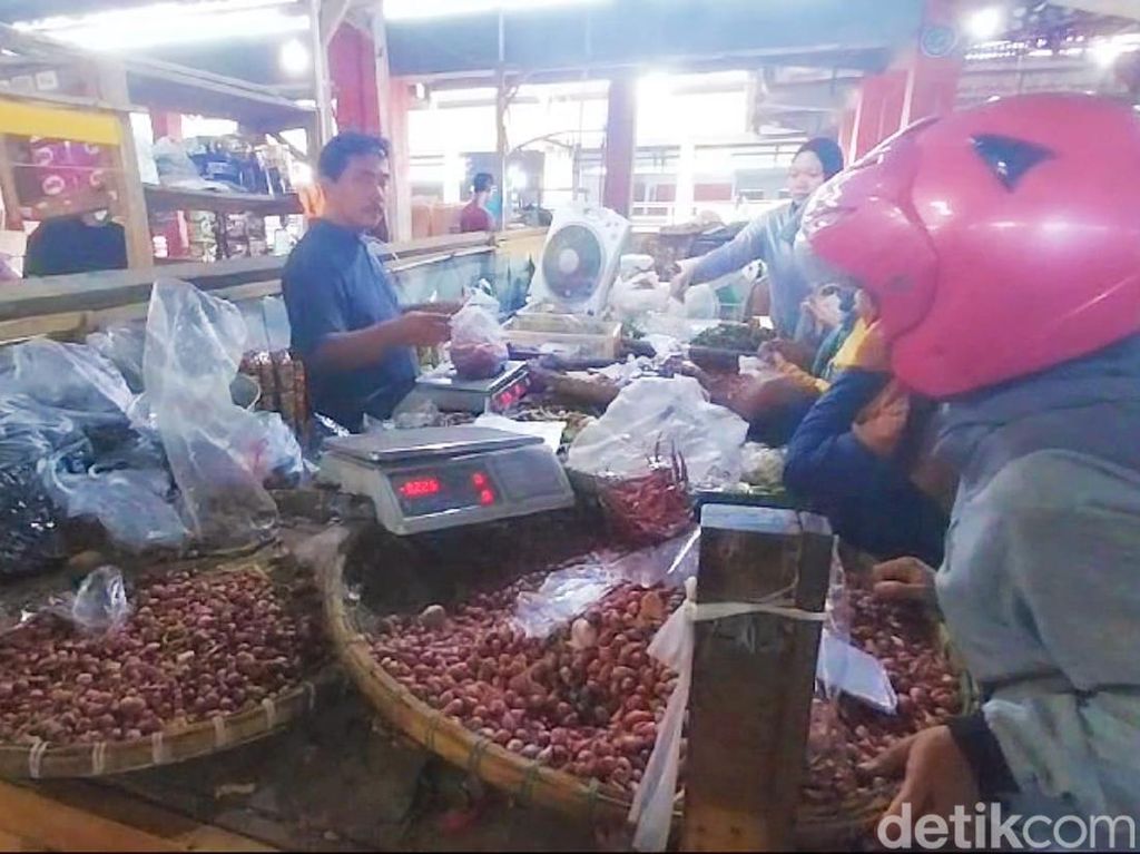 Harga Bawang Merah di Pasar Wage Purwokerto Tembus Rp 65 Ribu