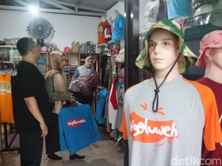 Kaus Bertuliskan Logat Khas Pati Laris Manis, Cara Obati Kangen Daerah Asal