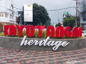 Logo Kayutangan di Malang yang Rusak Kena Ledakan Petasan Sudah Diperbaiki Logo Kayutangan di Malang yang Rusak Kena Ledakan Petasan Sudah Diperbaiki