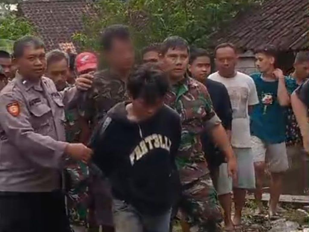 Viral Komplotan Maling Ponsel Ditangkap Warga di Semarang