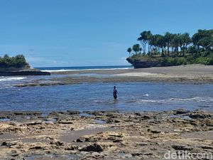 Pencarian Bocah Tenggelam di Pantai Muaragatah Pangandaran Dihentikan Pencarian Bocah Tenggelam di Pantai Muaragatah Pangandaran Dihentikan