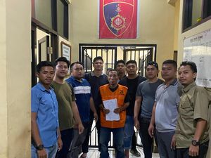 Padamkan Listrik-CCTV, Pria di Sumbawa Gasak Belasan HP di Toko Padamkan Listrik-CCTV, Pria di Sumbawa Gasak Belasan HP di Toko