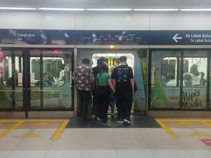 Warga Senang MRT Berpeluang Dibangun sampai Tangsel
