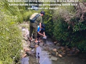 Oknum Pendaki Buang Tinja-Sisa Makanan ke Aliran Mata Air Gunung Gede Oknum Pendaki Buang Tinja-Sisa Makanan ke Aliran Mata Air Gunung Gede