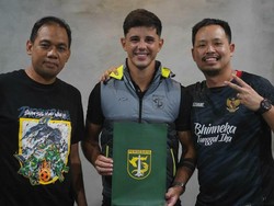 Liga 1: Resmi! Persebaya Perpanjang Kontrak Bruno Moreira Selama 2 Tahun