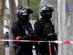 Pria Ditangkap Usai Ancam Ledakkan Diri dalam Konsulat Iran di Paris