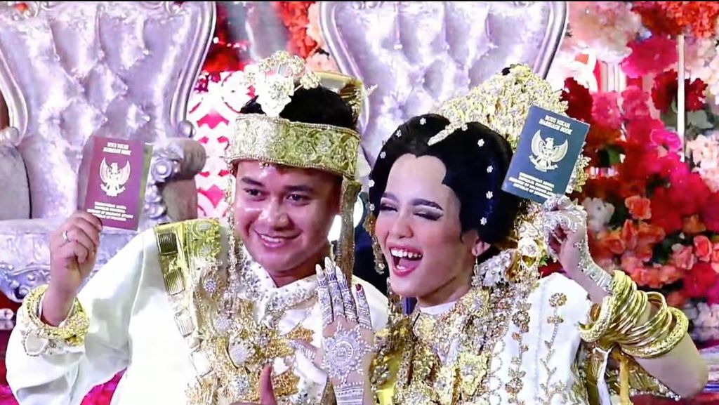 10 Potret Kebahagiaan Putri DA Usai Menikah dengan Anak Bos Batu Bara 10 Potret Kebahagiaan Putri DA Usai Menikah dengan Anak Bos Batu Bara