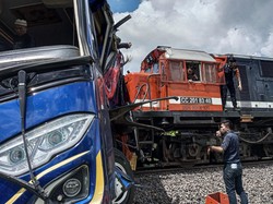 Bus Tertabrak Kereta Api di Martapura Oku Timur: Kronologi-Jumlah Korban