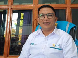 PLN Selayar Minta Warga Relakan Pohon Dekat Jaringan Listrik Ditebang