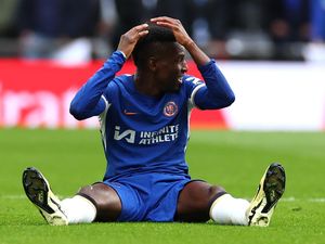 Nicolas Jackson di Ujung Tanduk