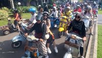 200 Perempuan Pecinta Skuter Turun ke Jalan Peringati Hari Kartini