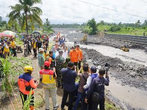 Gerak Cepat Pemprov Jatim Tangani Dampak Banjir Lahar Dingin di Lumajang