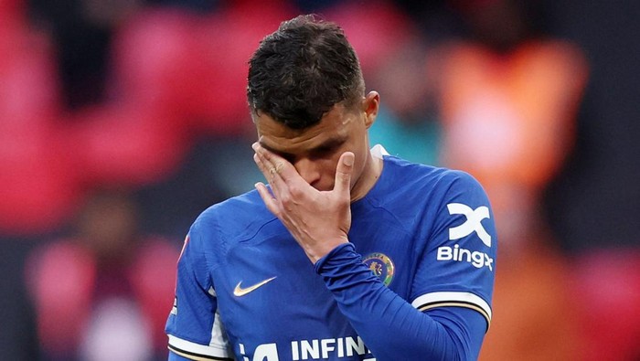 Soccer Football - FA Cup - Semi Final - Manchester City v Chelsea - Wembley Stadium, London, Britain - April 20, 2024  Chelseas Thiago Silva looks dejected after the match REUTERS/David Klein