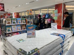 Di Transmart Full Day Sale, Kasur Matras Cuma Rp 500 Ribuan