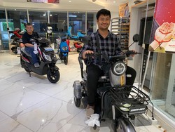 Pelanggan Ini Beli Sepeda Listrik di Transmart Full Day Sale, Hemat Rp 2 Jutaan!