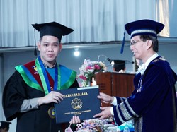 Ini Wisudawan Terbaik ITS dengan IPK 3,96