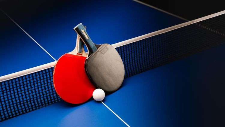 Optimalisasi Servis Tenis Meja: Aturan Esensial, Kesalahan Fatal, dan Taktik Jitu