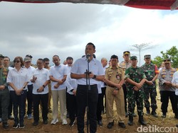 AHY Izinkan Warga Ciawi Kelola 250 Ha Lahan Eks HGU