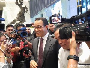 Momen Anies Baswedan Sambangi NasDem Tower Seusai Putusan MK Momen Anies Baswedan Sambangi NasDem Tower Seusai Putusan MK