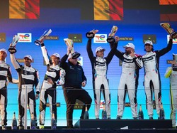 Bamsoet Puji Sean Gelael Kalahkan Valentino Rossi di FIA WEC 2024